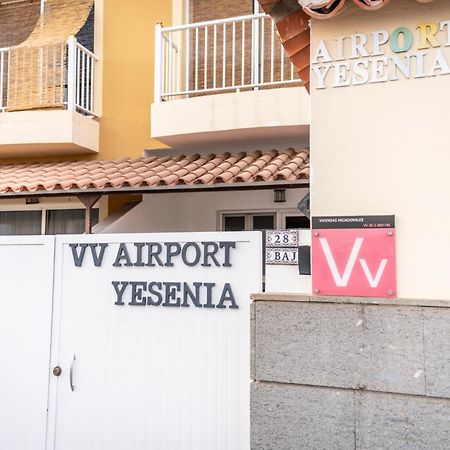شقة Yesenia Vv Airport El Matorral المظهر الخارجي الصورة